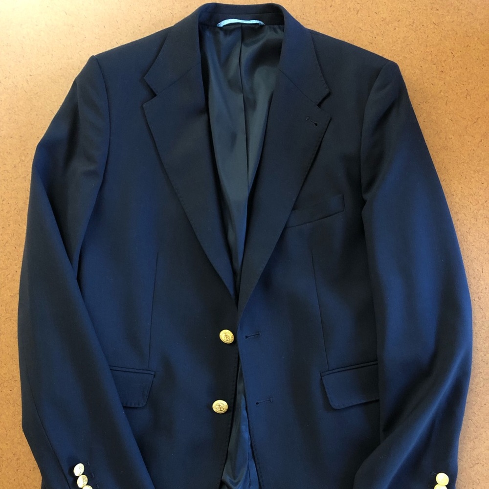 Gently used vineyard vines boys blue blazer